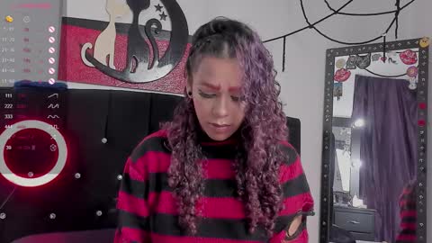 Snapshot of lips_sarasofia chatting on October 16, 8:55 pm lips_sarasofia online show from October 16, 8:55 pm