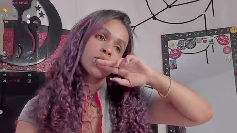 Snapshot of lips_sarasofia chatting on October 15, 2:58 am lips_sarasofia online show from October 15, 2:58 am