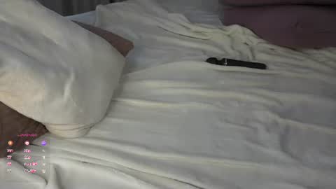 Amelia online show from June 13, 3:04 am