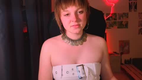 lini online show from September 28, 8:58 pm