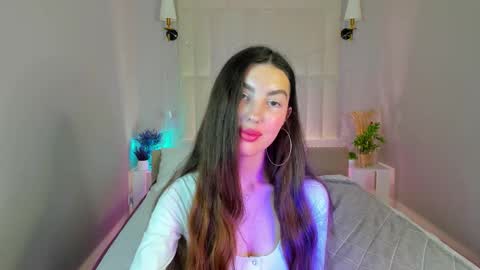 Lira revery online show from December 3, 2:36 am