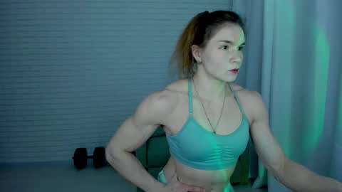 Snapshot of lisa_ree_ chatting on October 16, 10:56 pm lisa online show from October 16, 10:56 pm