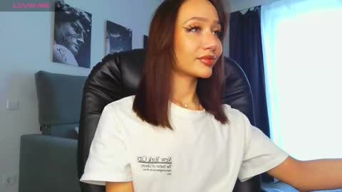 Lisa online show from February 1, 9:41 am