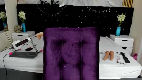 lisa_sweetas online show from October 23, 8:37 pm