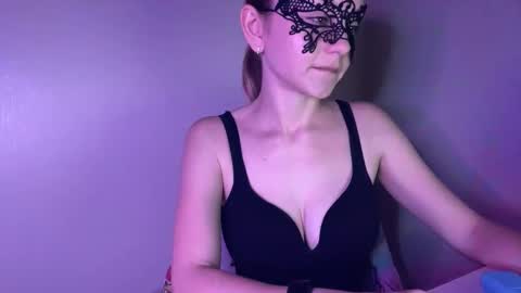 Snapshot of lisafrazier chatting on September 12, 5:42 pm Lisa online show from September 12, 5:42 pm