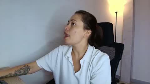 Snapshot of lisbet_21x chatting on September 28, 10:26 pm Lisbet online show from September 28, 10:26 pm