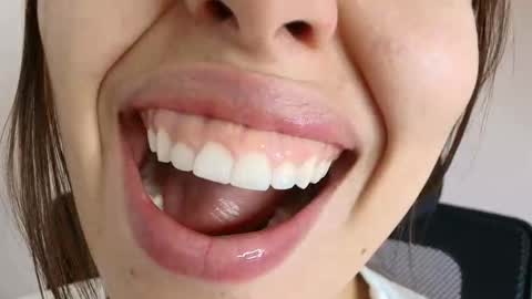 Snapshot of lisbet_21x chatting on September 14, 9:01 pm Lisbet online show from September 14, 9:01 pm