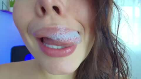 Snapshot of lisbet_21x chatting on March 7, 7:16 pm Lisbet online show from March 7, 7:16 pm