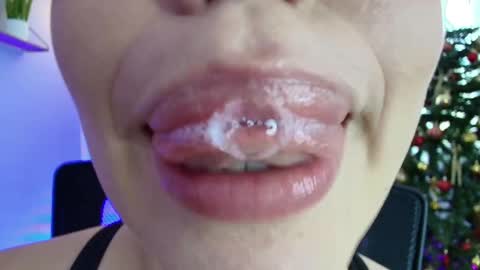 Snapshot of lisbet_21x chatting on January 14, 7:00 pm Lisbet online show from January 14, 7:00 pm