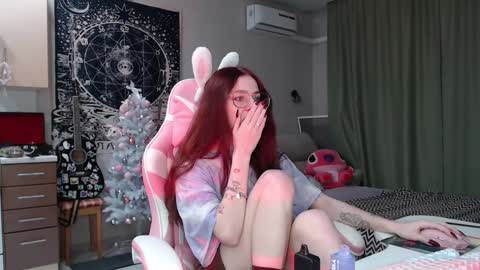 Snapshot of lisiasweet chatting on December 20, 12:38 pm Lika online show from December 20, 12:38 pm