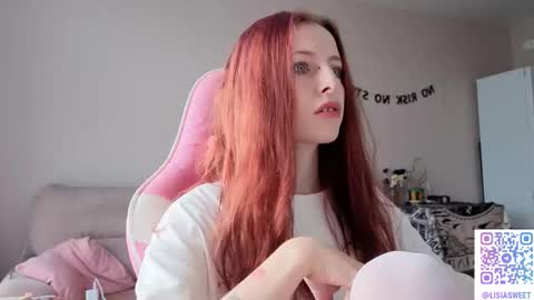 Snapshot of lisiasweet chatting on October 10, 9:25 am Lika online show from October 10, 9:25 am