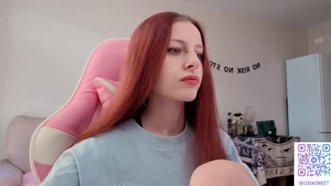 Snapshot of lisiasweet chatting on October 12, 9:12 am Lika online show from October 12, 9:12 am