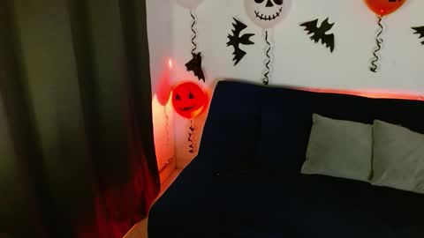  Liss  online show from October 30, 7:22 am