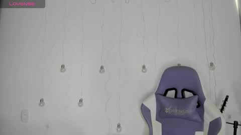 Lissa Kim  online show from March 4, 11:50 am