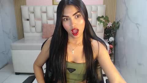 lissandra_s online show from November 18, 8:43 pm