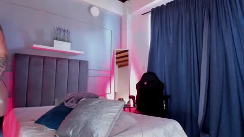 Lissy online show from February 6, 7:51 pm