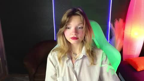 Snapshot of litabrom chatting on September 21, 2:21 am Lena online show from September 21, 2:21 am
