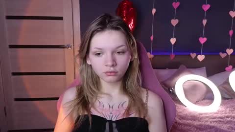 Snapshot of litabrom chatting on February 18, 1:32 am Lena online show from February 18, 1:32 am