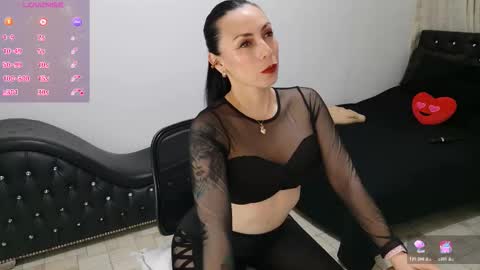 LITA a sexy milf online show from February 23, 6:40 pm