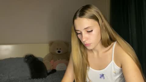 LUNA online show from October 28, 8:03 pm