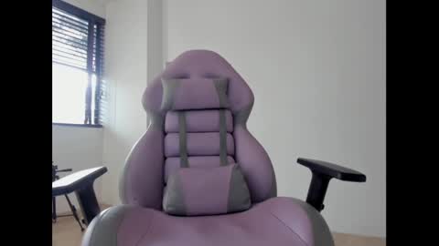 Snapshot of litlle_danni chatting on January 13, 9:52 pm Danni online show from January 13, 9:52 pm