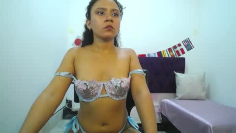 little18doll online show from June 27, 10:05 pm