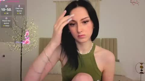Molly online show from June 5, 2:26 am