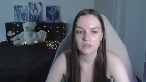 little__flowers online show from July 25, 9:38 am