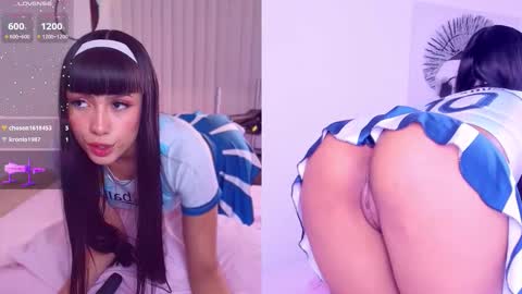 Snapshot of little__siena chatting on October 17, 2:31 pm SIENA online show from October 17, 2:31 pm