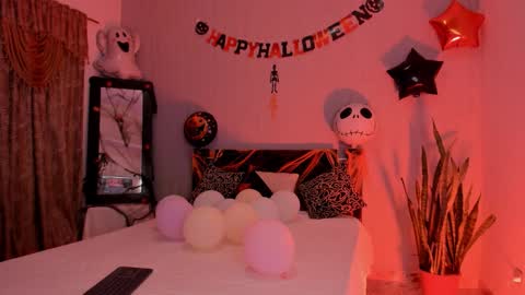 little_abbye online show from October 13, 11:02 am