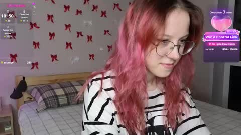 Snapshot of little_bliss chatting on February 18, 5:44 pm little_bliss online show from February 18, 5:44 pm