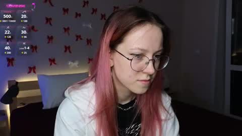 Snapshot of little_bliss chatting on March 6, 12:54 am little_bliss online show from March 6, 12:54 am