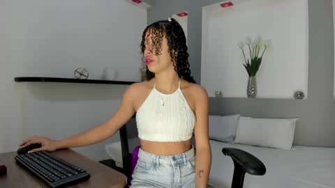 little_carolain online show from December 26, 7:16 pm