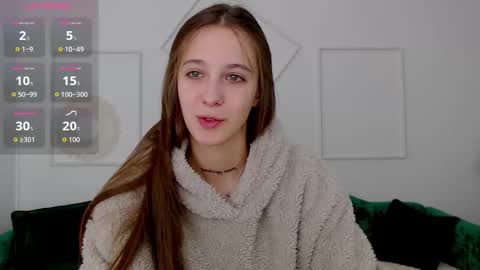 Snapshot of little_cherry___ chatting on October 6, 6:30 am Lana online show from October 6, 6:30 am