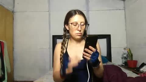 Diablita online show from October 27, 12:33 pm