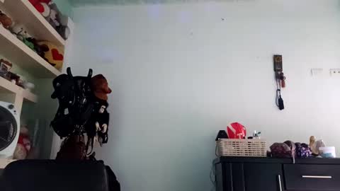 Snapshot of little_doll25 chatting on February 14, 4:31 pm Succubus Blue online show from February 14, 4:31 pm