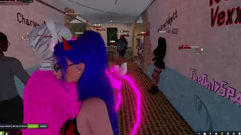 Snapshot of little_doll25 chatting on October 25, 10:05 pm Succubus Blue online show from October 25, 10:05 pm