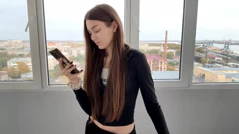 Viiola online show from October 3, 7:24 am