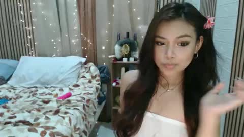 JELYAN online show from October 29, 7:05 pm