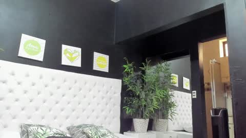 little_jheimy online show from January 2, 6:56 pm