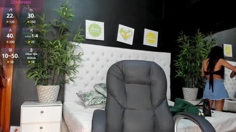 little_jheimy online show from February 5, 7:10 pm