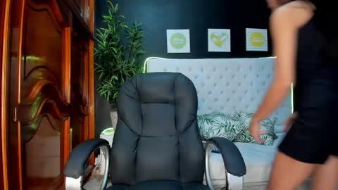 little_jheimy online show from March 12, 7:36 pm