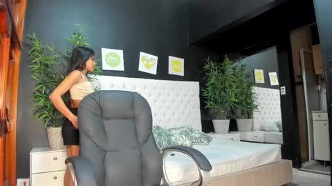 little_jheimy online show from March 11, 3:14 am