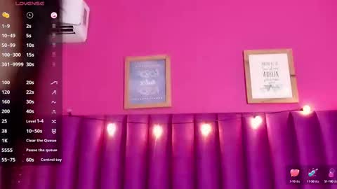 Snapshot of little_kayla_ chatting on September 9, 2:55 am kayla Instagram kayla 71082 online show from September 9, 2:55 am
