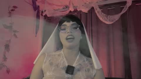 Maeve  online show from November 1, 2:16 am