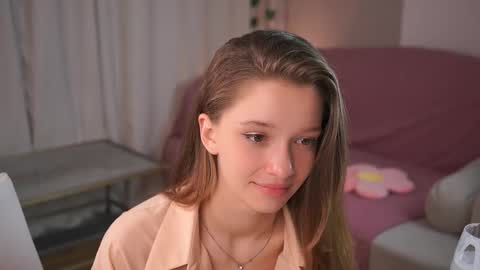 Kiki online show from March 11, 8:09 pm