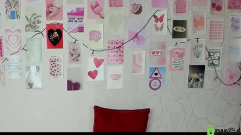 Snapshot of little_radiant_sun chatting on October 12, 10:28 am Kriss online show from October 12, 10:28 am