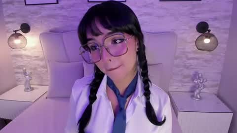 Im your little Velinda  online show from July 24, 10:39 pm