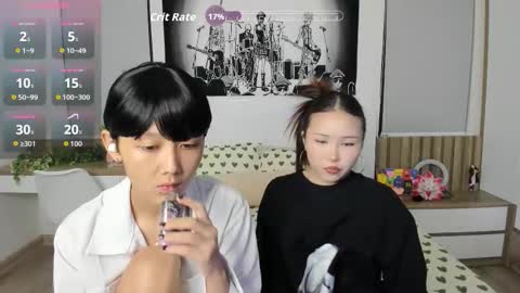 Yena and Gabby online show from October 3, 6:46 pm