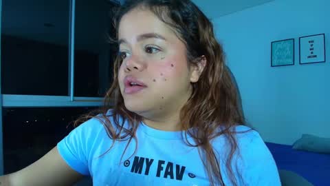 Sophie online show from January 21, 1:18 am